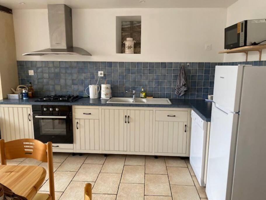 Maison De Ville Tres Calme Sées Eksteriør bilde